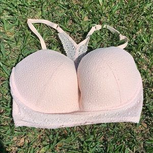 Body by Victoria Secret No Wire Bra. 34DD